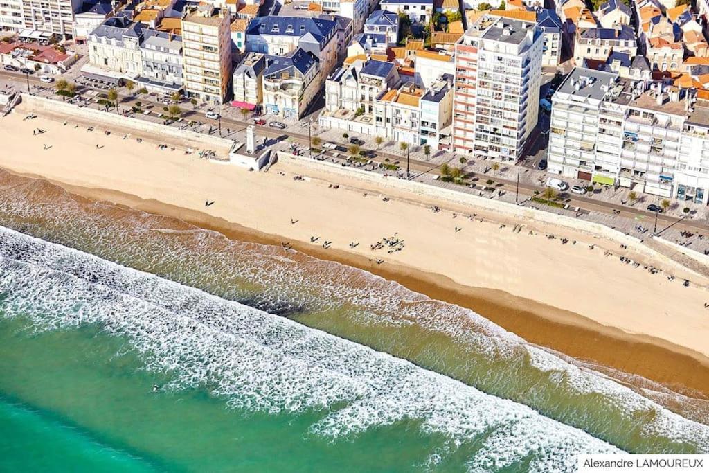 Le Petit Cote Ouest - Appt Dans Les Pins Pres De La Plage レ・サ​​ーブル・ドロンヌ エクステリア 写真