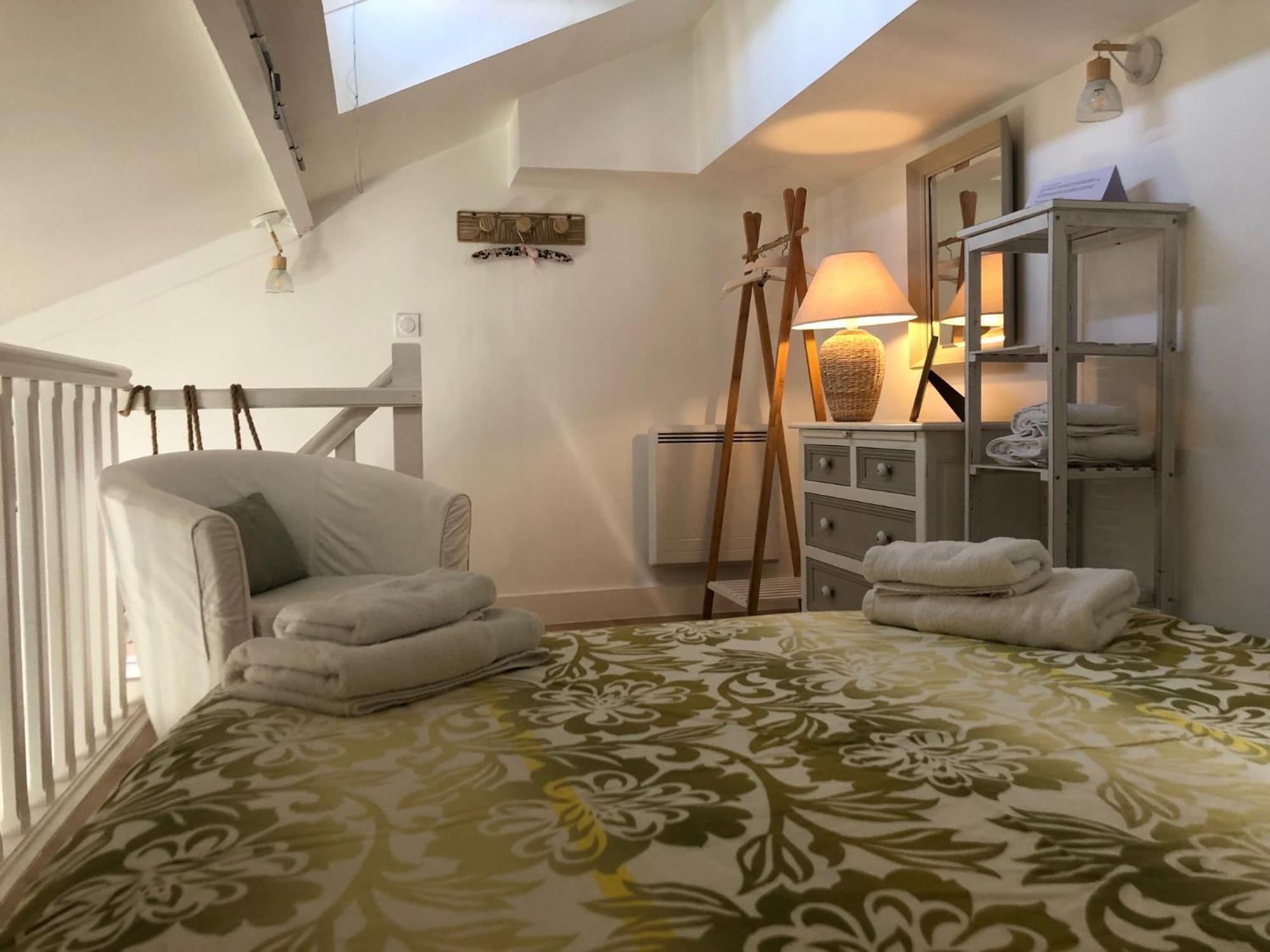 Le Petit Cote Ouest - Appt Dans Les Pins Pres De La Plage レ・サ​​ーブル・ドロンヌ エクステリア 写真
